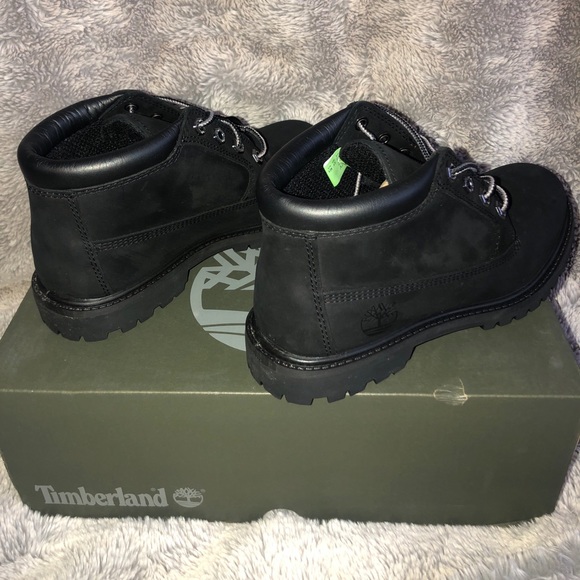 Nellie Chukka Black Timberlands - Picture 4 of 6
